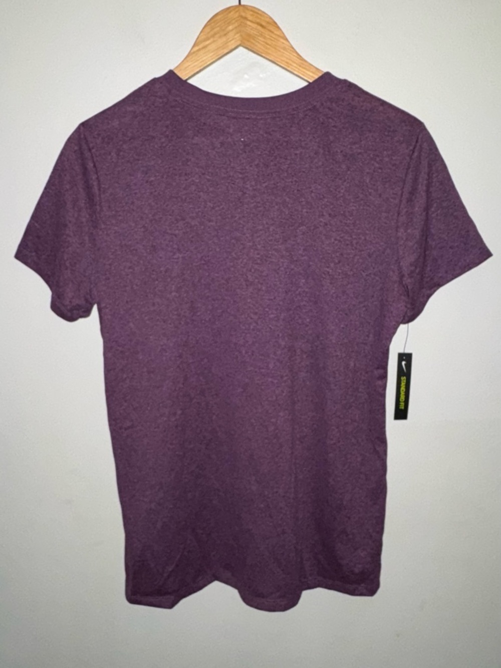 New with Tag The Nike Tee Legend Training T-shirt Purple Women’s Size Large - Picture 6 of 8